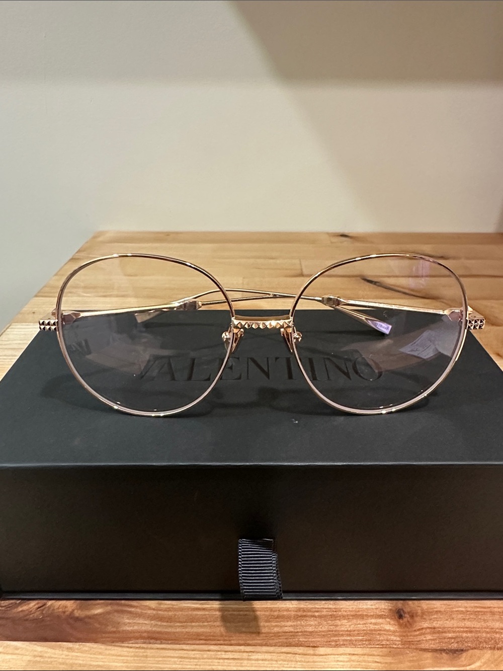 Valentino Round Gold Metal Frame Glasses; NWOT - Picture 10 of 10